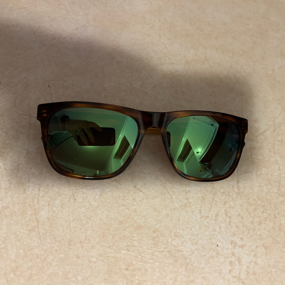 Woman’s costa sunglasses. Never worn. No scratches.